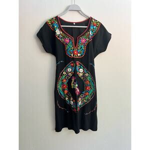 Handmade Authentic Mexican
Embroidered Oaxacan Floral
Midi Dress Size: Medium